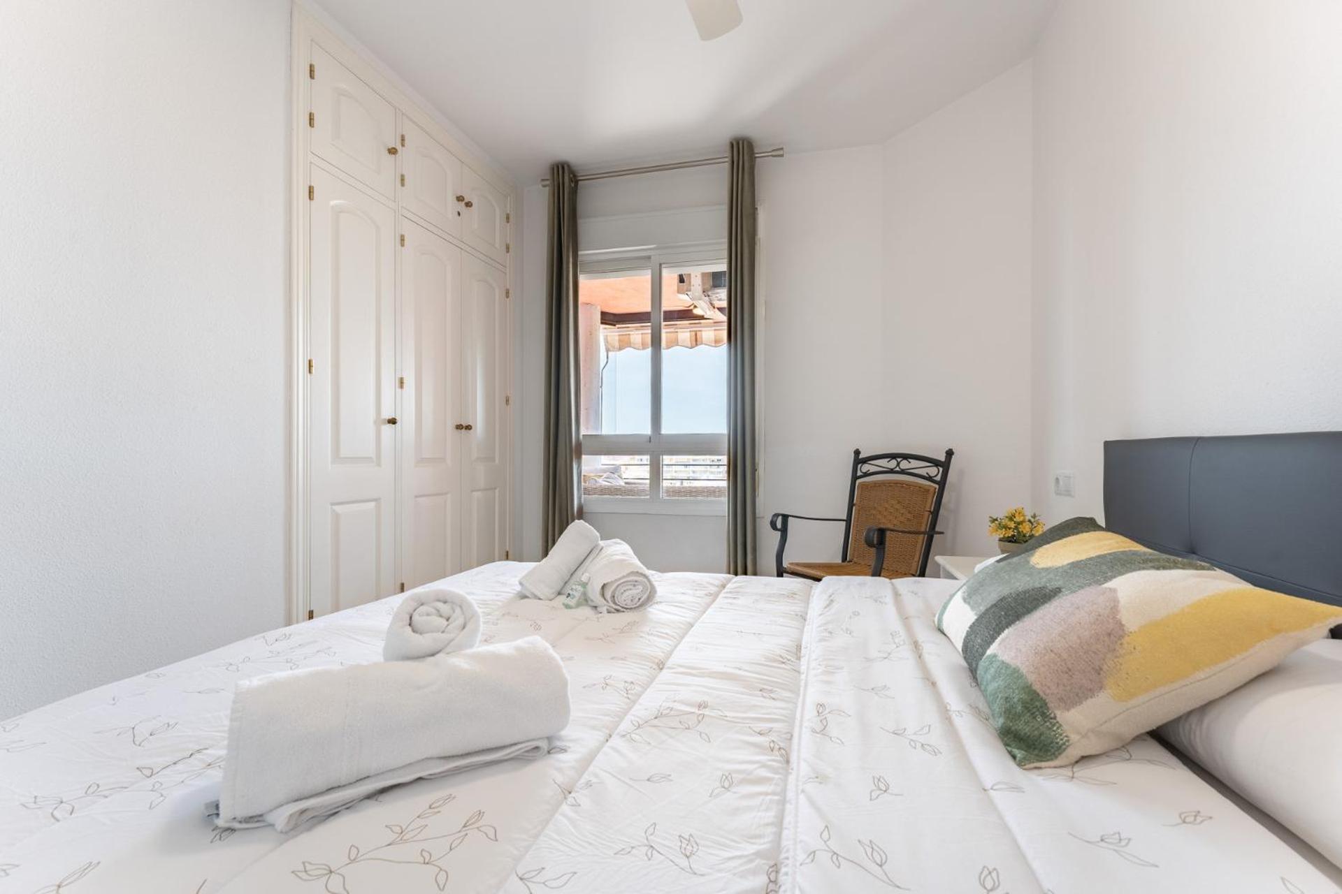 Malagasuite Coastal Paradise Фуeнхирола Екстериор снимка