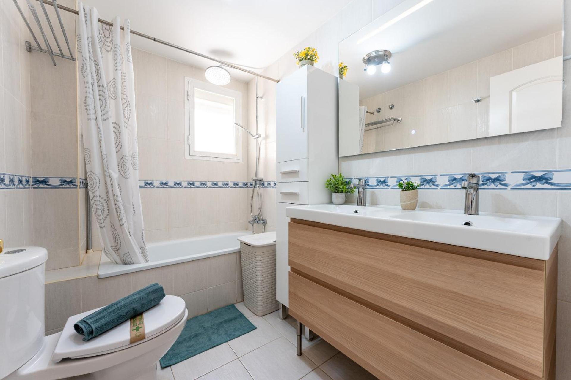 Malagasuite Coastal Paradise Фуeнхирола Екстериор снимка